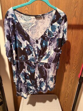 Apt. 9 2X Blue Abstract Faux Wrap Top